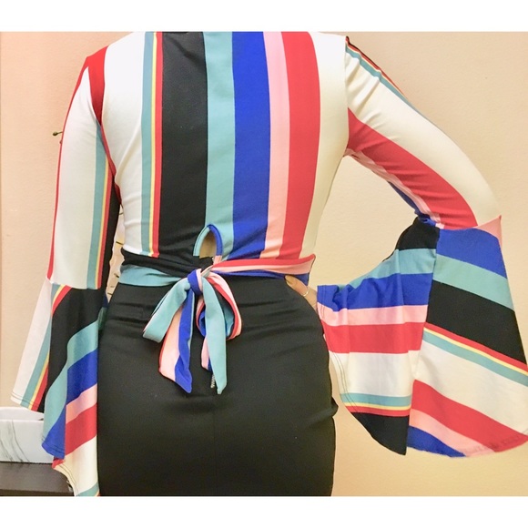 Crop Long Sleeve Multicolored Top - Picture 2 of 3
